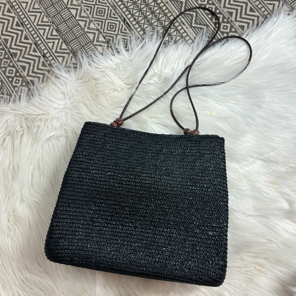 Black straw purse with beaded‎ detail